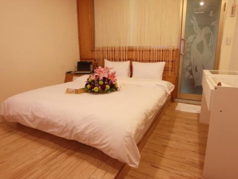 เหอเยว่ โฮเทล Hotel ซินจู๋ ภายนอก รูปภาพ