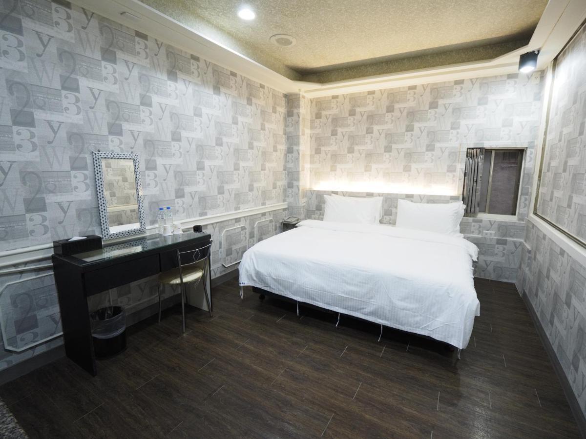 เหอเยว่ โฮเทล Hotel ซินจู๋ ภายนอก รูปภาพ