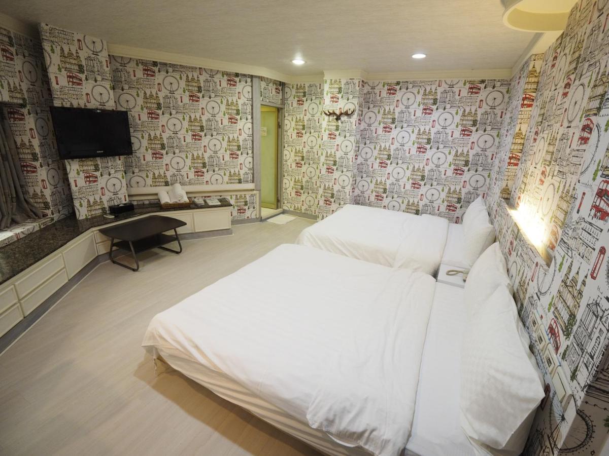 เหอเยว่ โฮเทล Hotel ซินจู๋ ภายนอก รูปภาพ