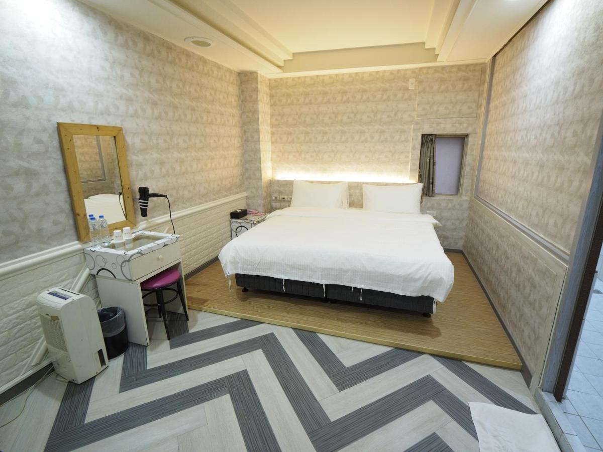 เหอเยว่ โฮเทล Hotel ซินจู๋ ภายนอก รูปภาพ