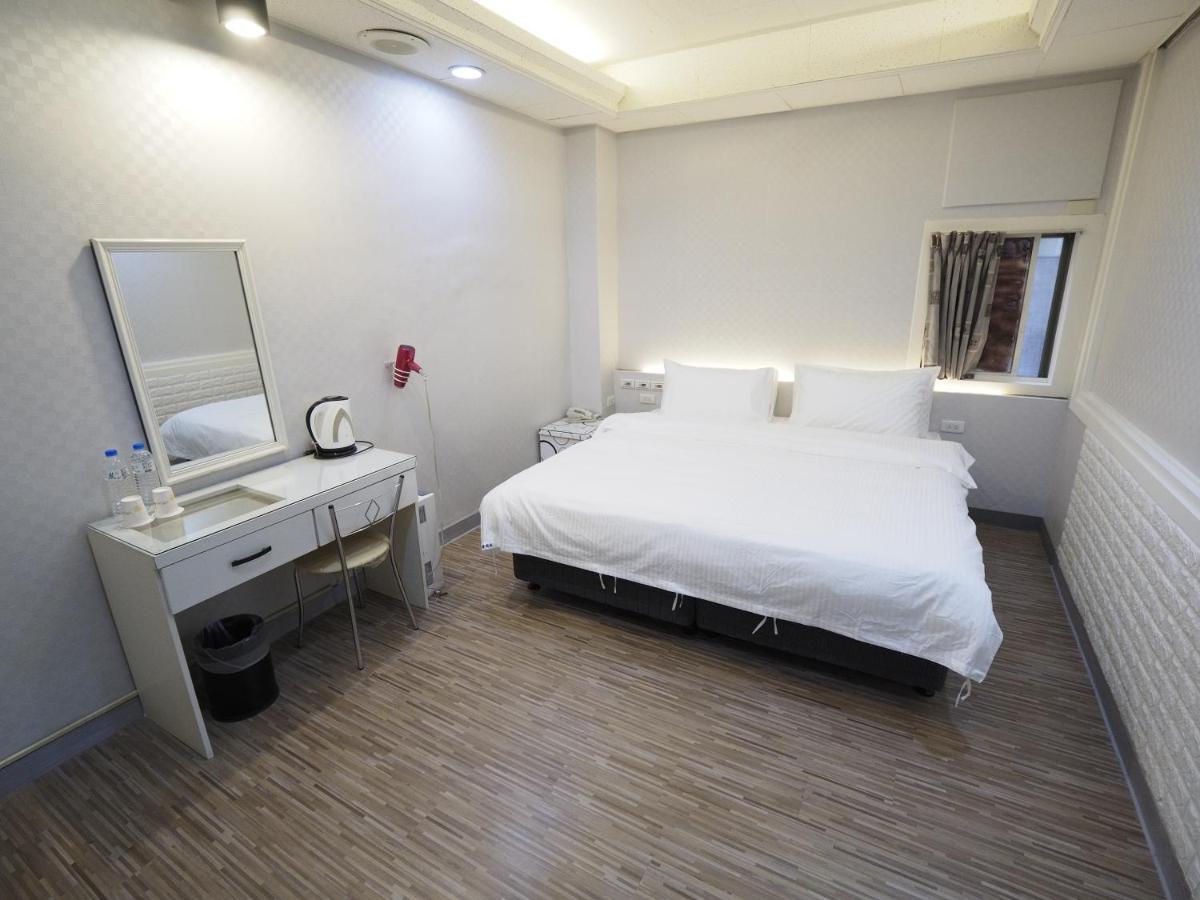 เหอเยว่ โฮเทล Hotel ซินจู๋ ภายนอก รูปภาพ